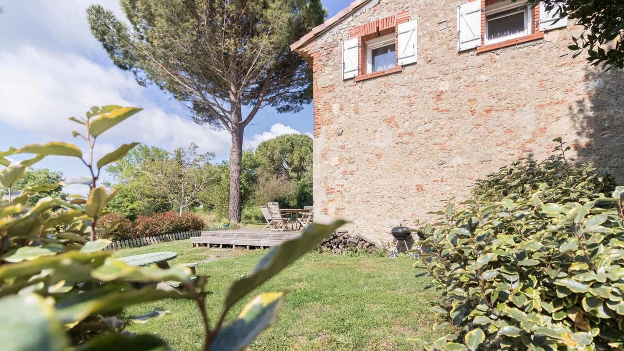 Photo of Patio Balcony in Caignac