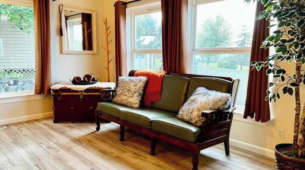 Photo of Livingroom in Sky Meadows Ranch