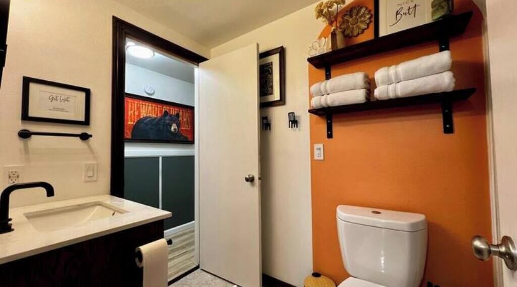 Photo of Bathroom in Sky Meadows Ranch