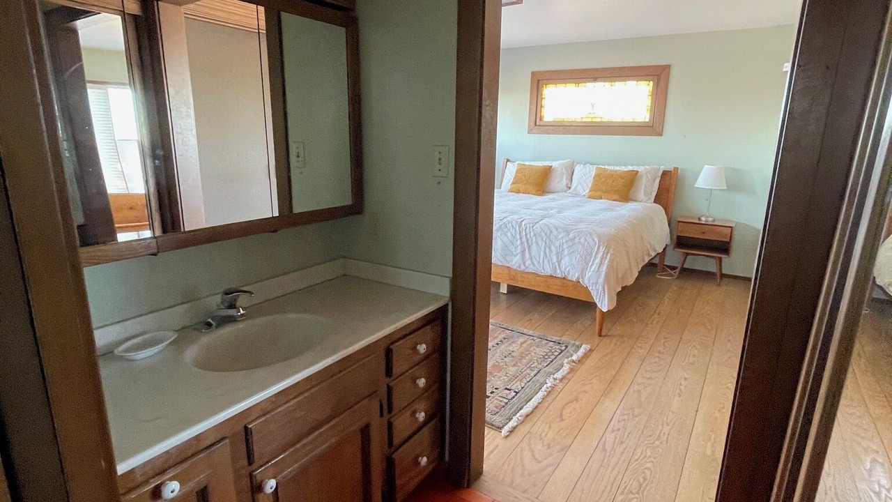 Photo of Bedroom in Oakley