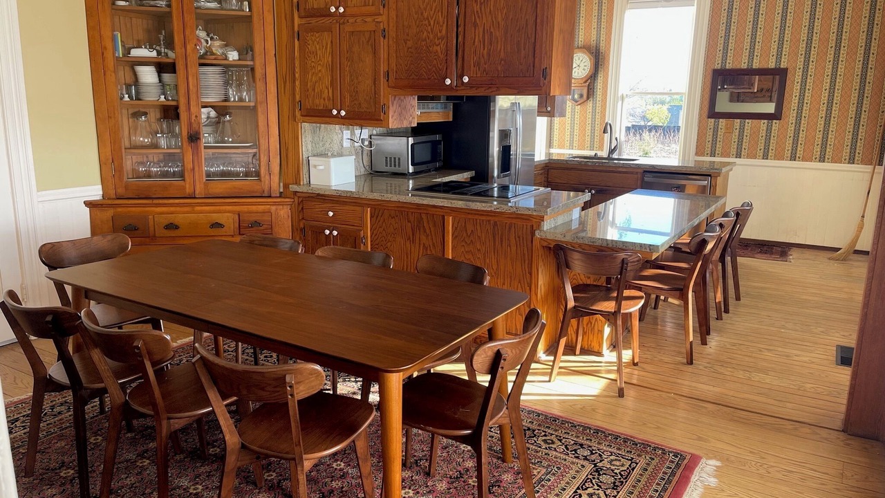 Photo of Others in Oakley