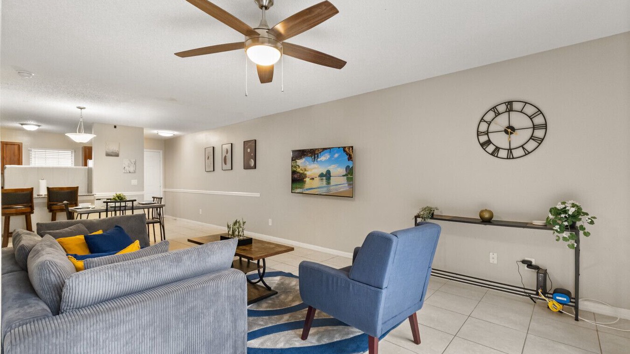 Photo of Livingroom in University