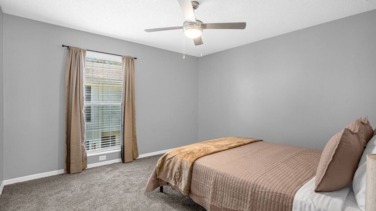 Photo of Bedroom in University