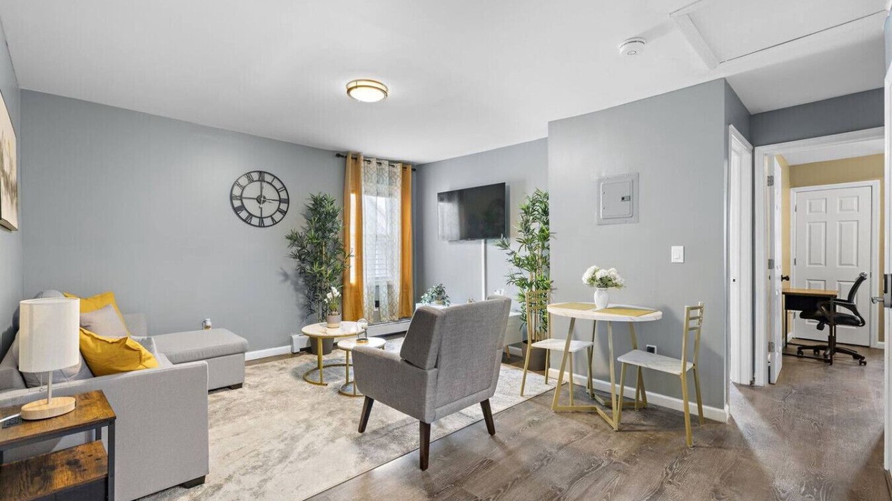 Photo of Livingroom in Ampere