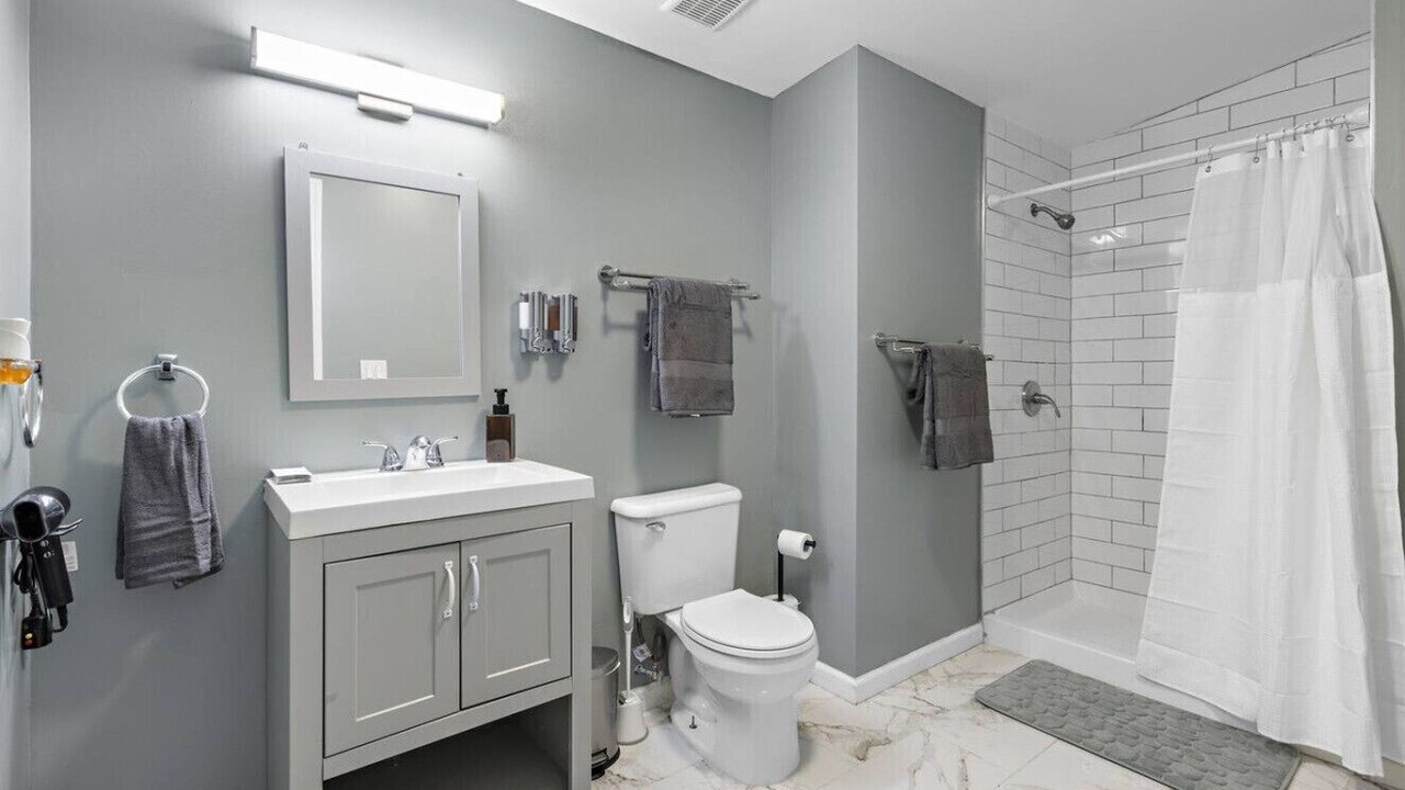 Photo of Bathroom in Ampere