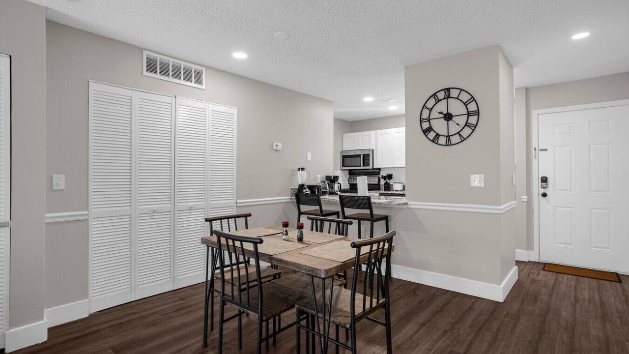 Photo of Others in University