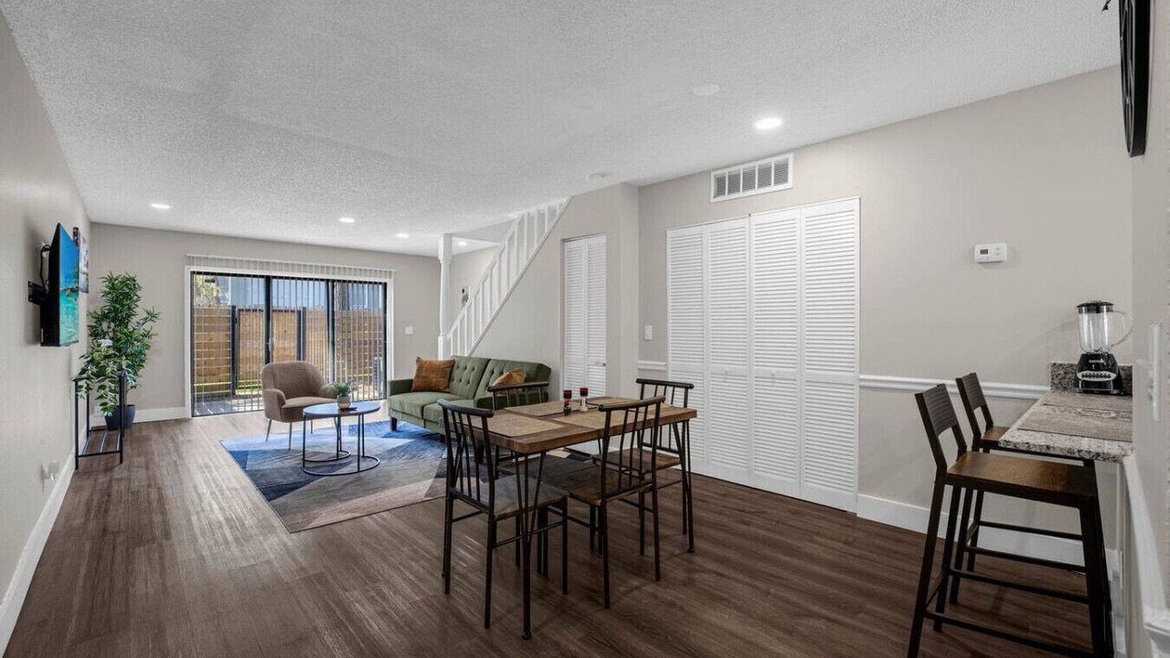 Photo of Others in University