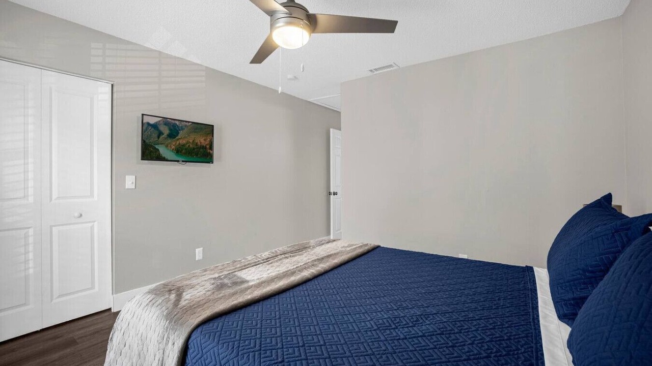 Photo of Bedroom in University