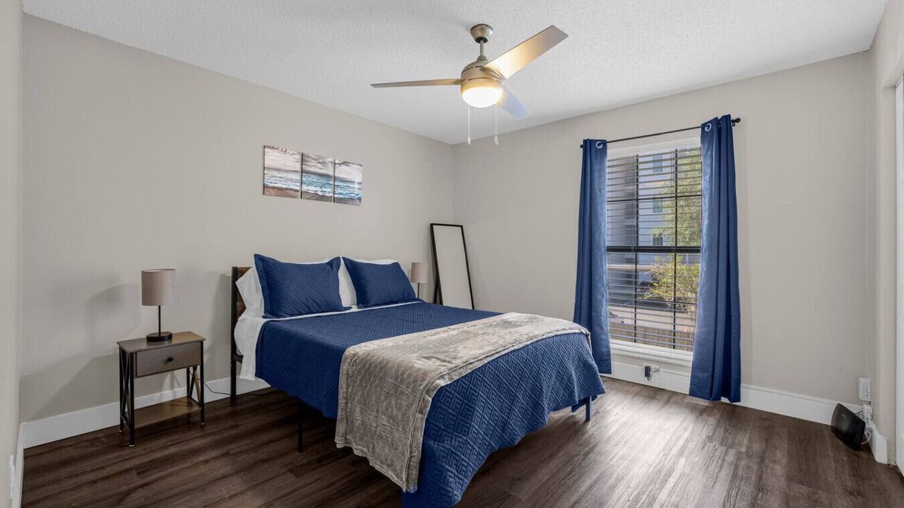 Photo of Bedroom in University