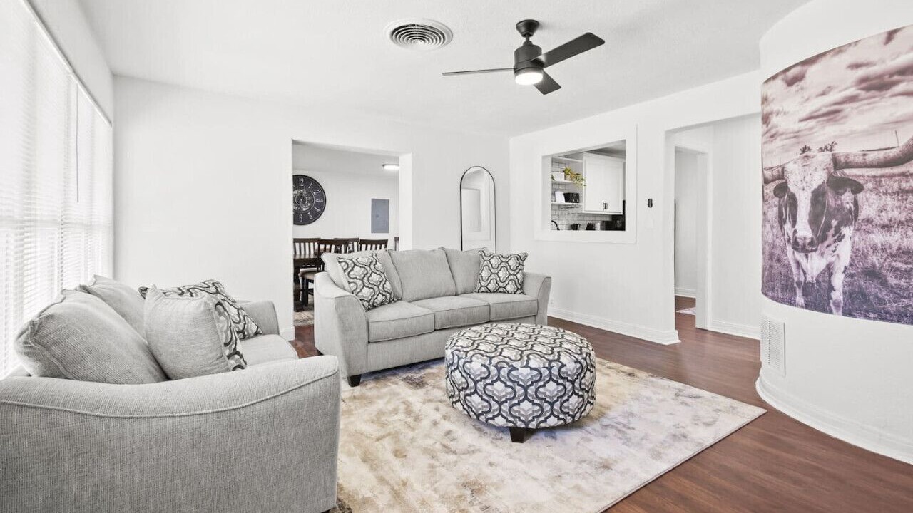 Photo of Livingroom in Wichita Falls