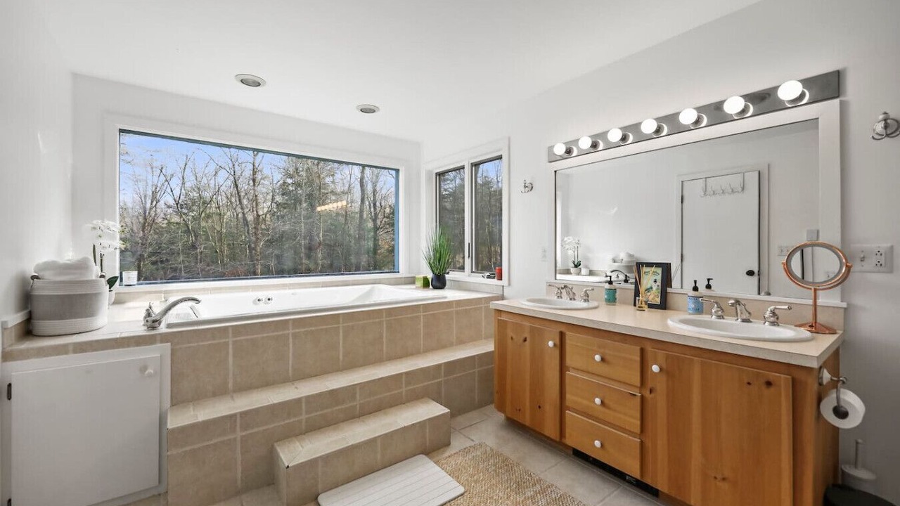 Photo of Bathroom in Otis