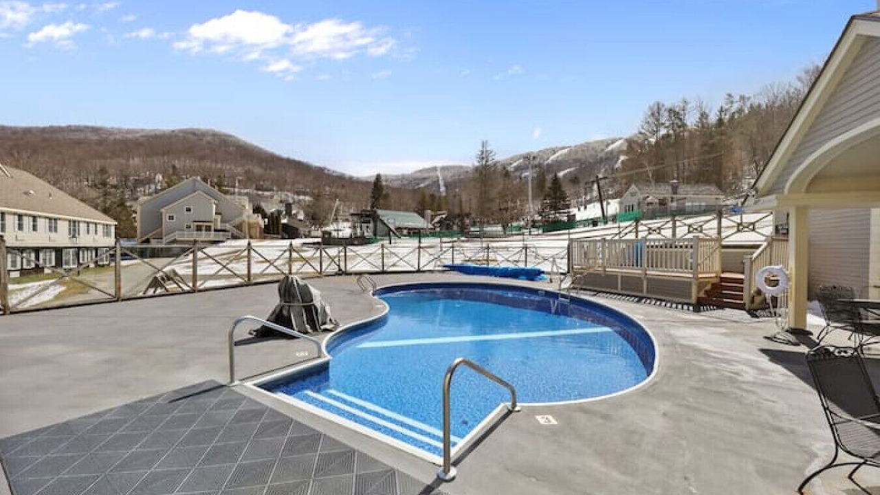Photo of Outdoor in Hancock