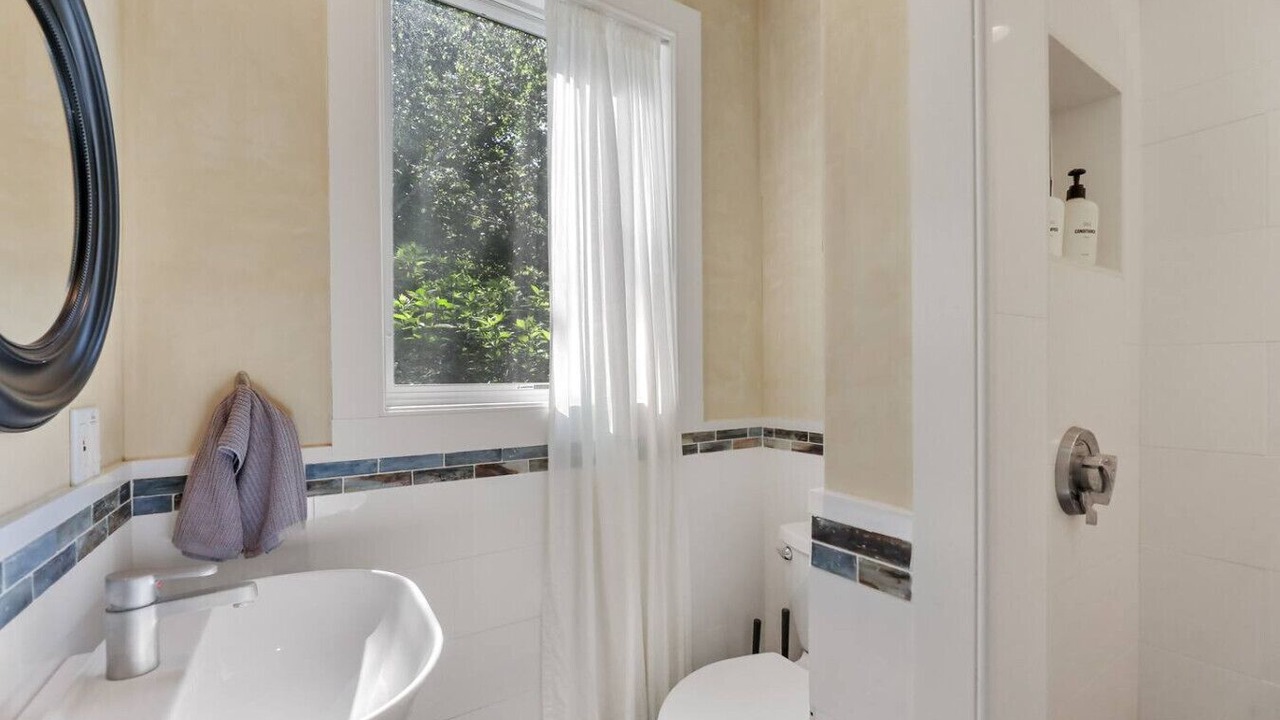 Photo of Bathroom in New Lebanon