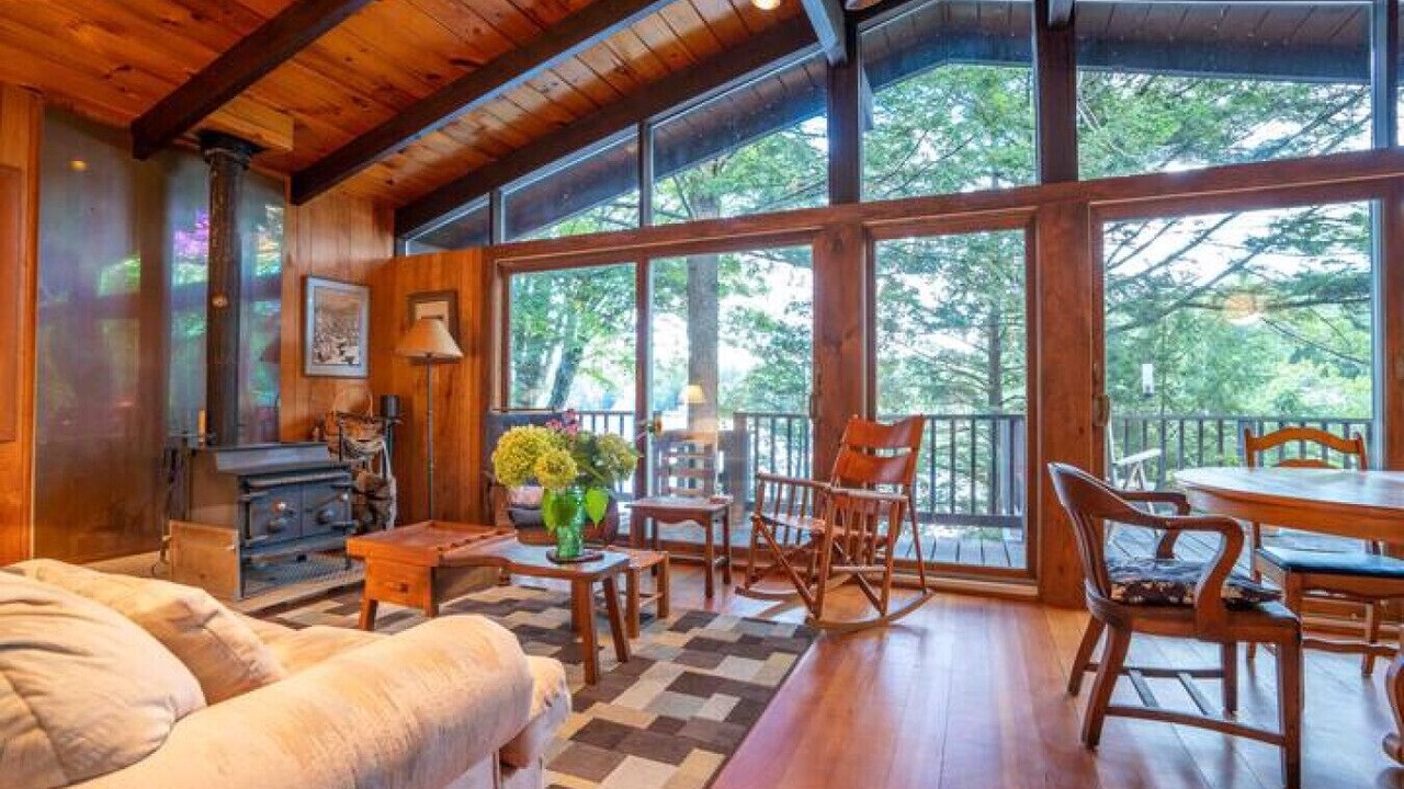 Photo of Bedroom in Monterey