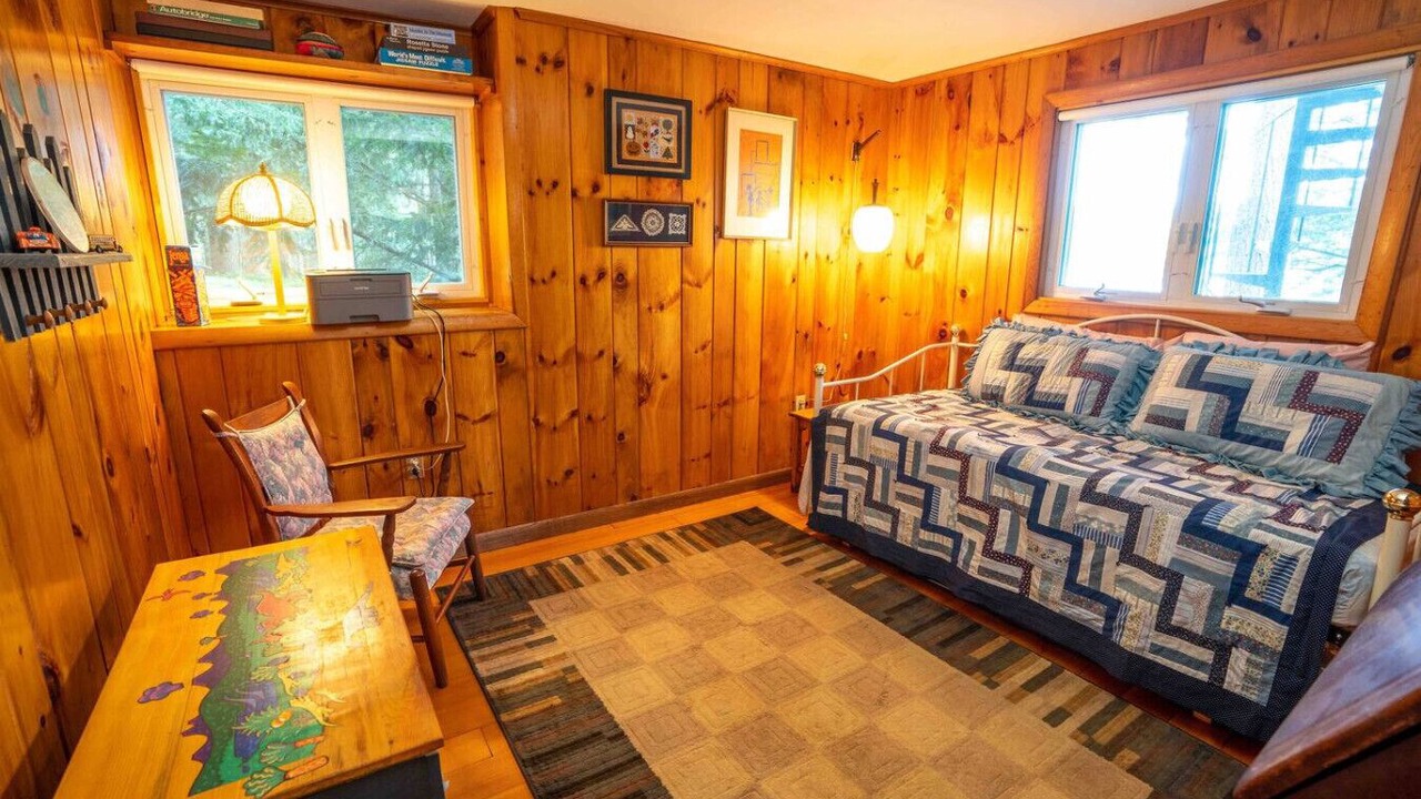 Photo of Bedroom in Monterey