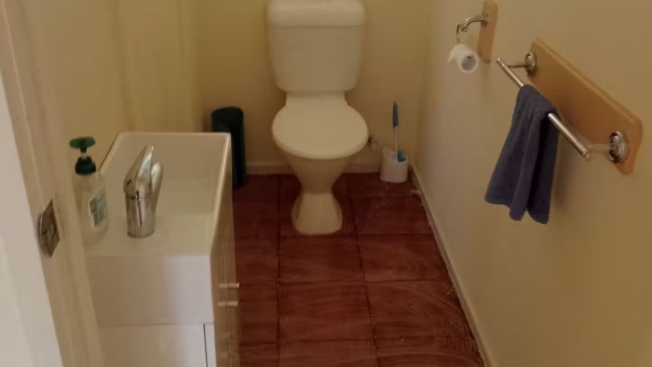 Photo of Bathroom in Indented Head