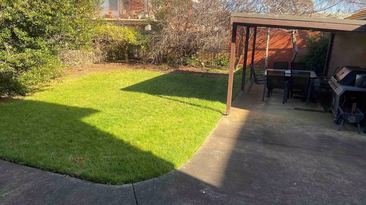 Photo of Outdoor in Indented Head