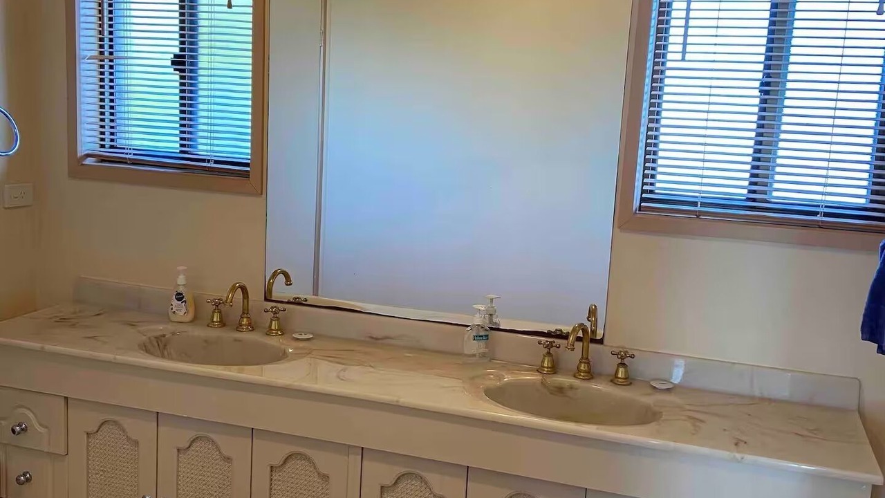 Photo of Bathroom in Indented Head