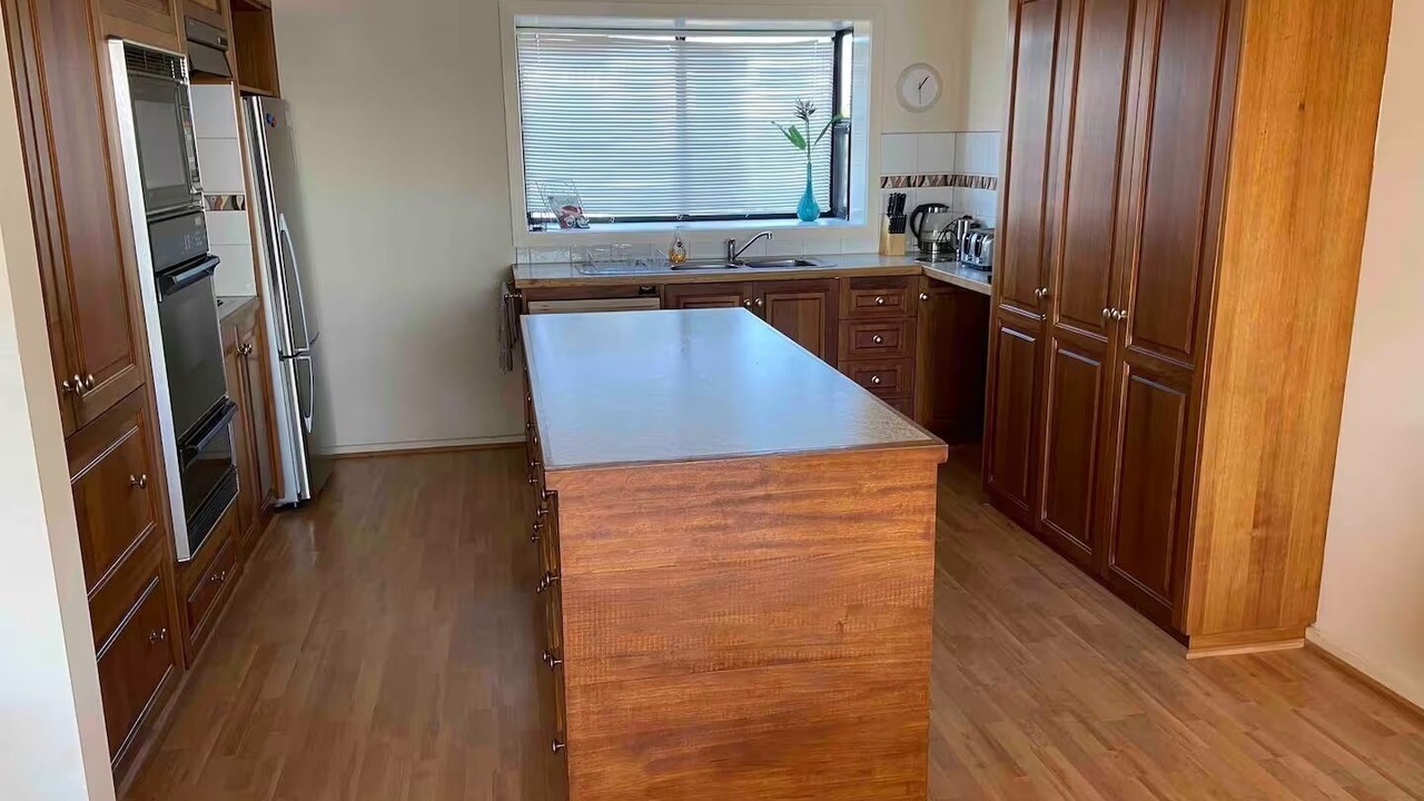 Photo of Kitchen in Indented Head