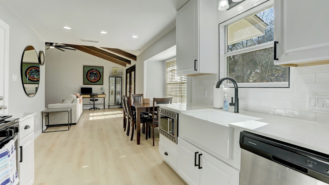 Photo of Kitchen in North Austin Civic Association