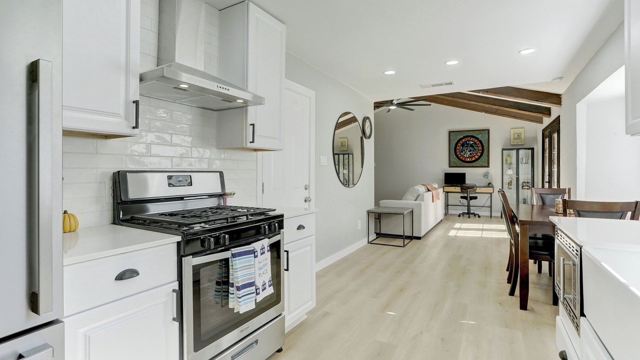 Photo of Kitchen in North Austin Civic Association