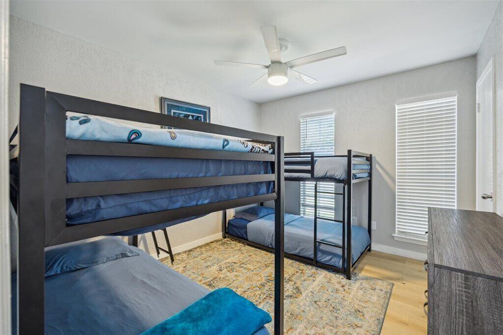 Photo of Bedroom in North Austin Civic Association