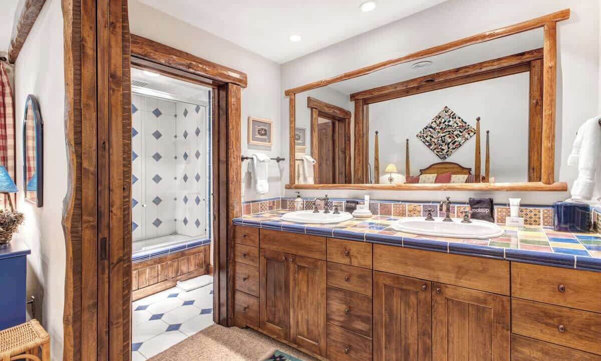 Photo of Bathroom in Warm Springs