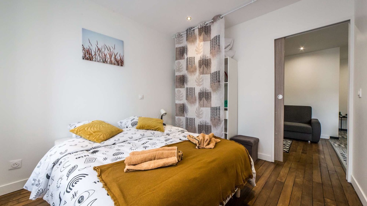Photo of Bedroom in Charleville-Mezieres