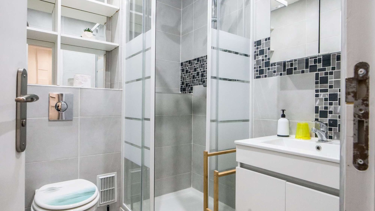 Photo of Bathroom in Charleville-Mezieres
