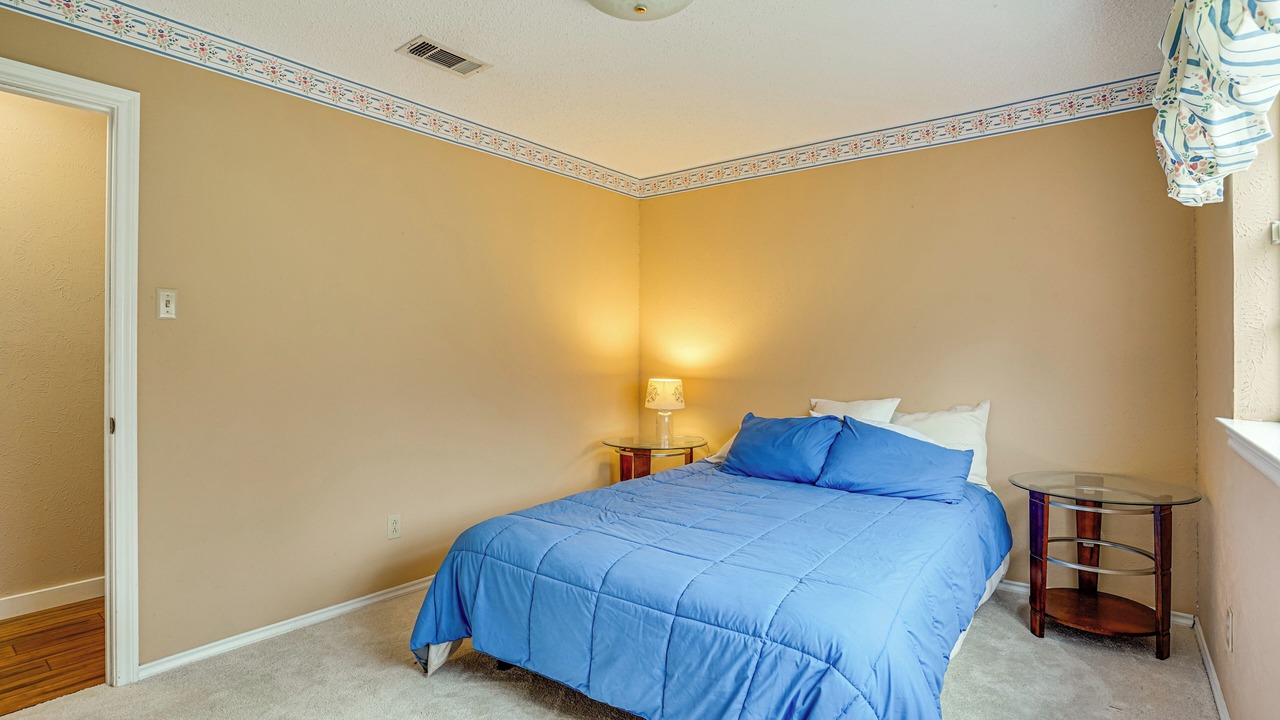 Photo of Bedroom in Tarrant County