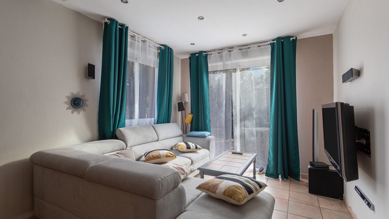 Photo of Livingroom in Saint-Hippolyte
