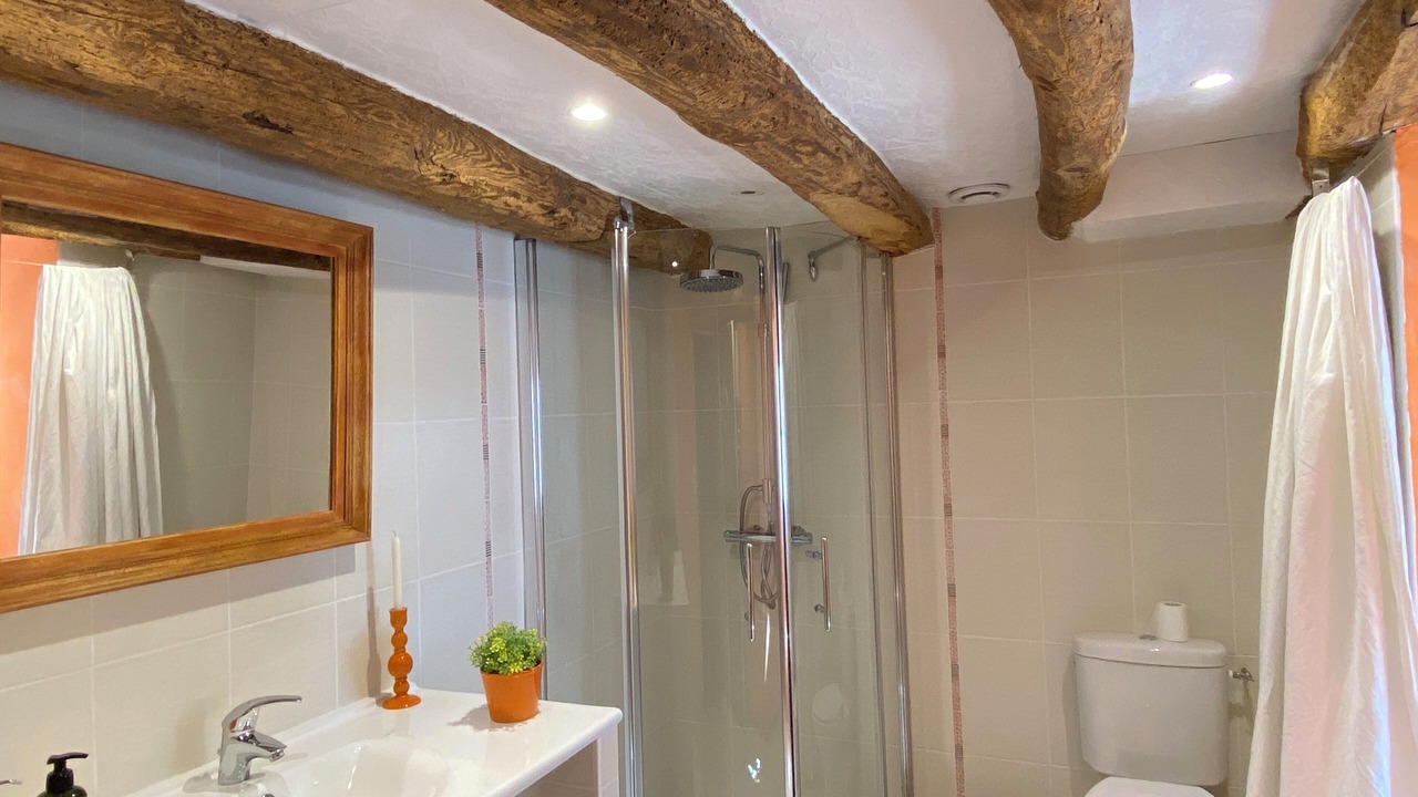 Photo of Bathroom in Leyritz-Moncassin