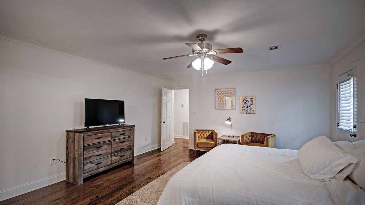Photo of Bedroom in Tougaloo