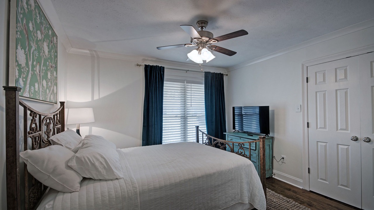 Photo of Bedroom in Tougaloo