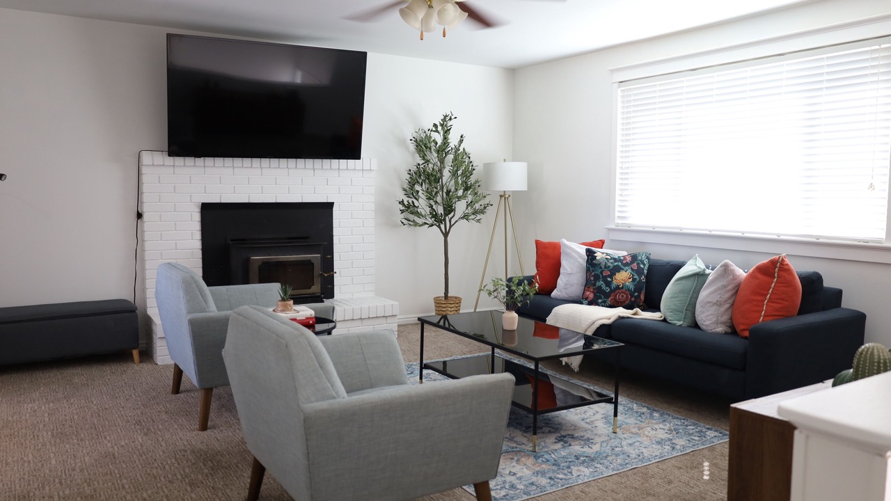 Photo of Livingroom in Taylorsville