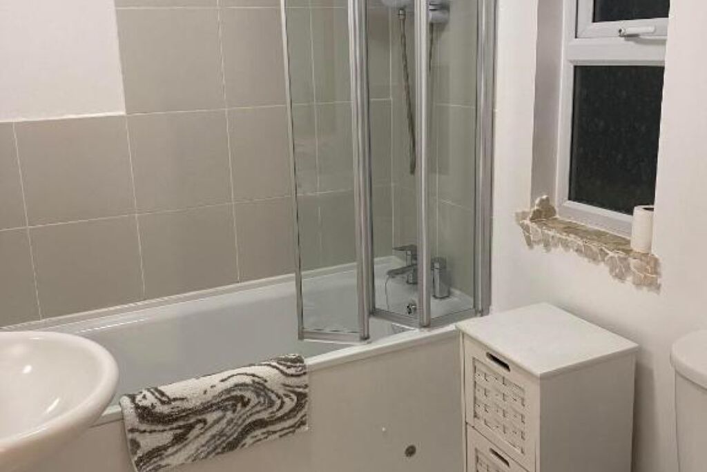 Photo of Bathroom in Camber
