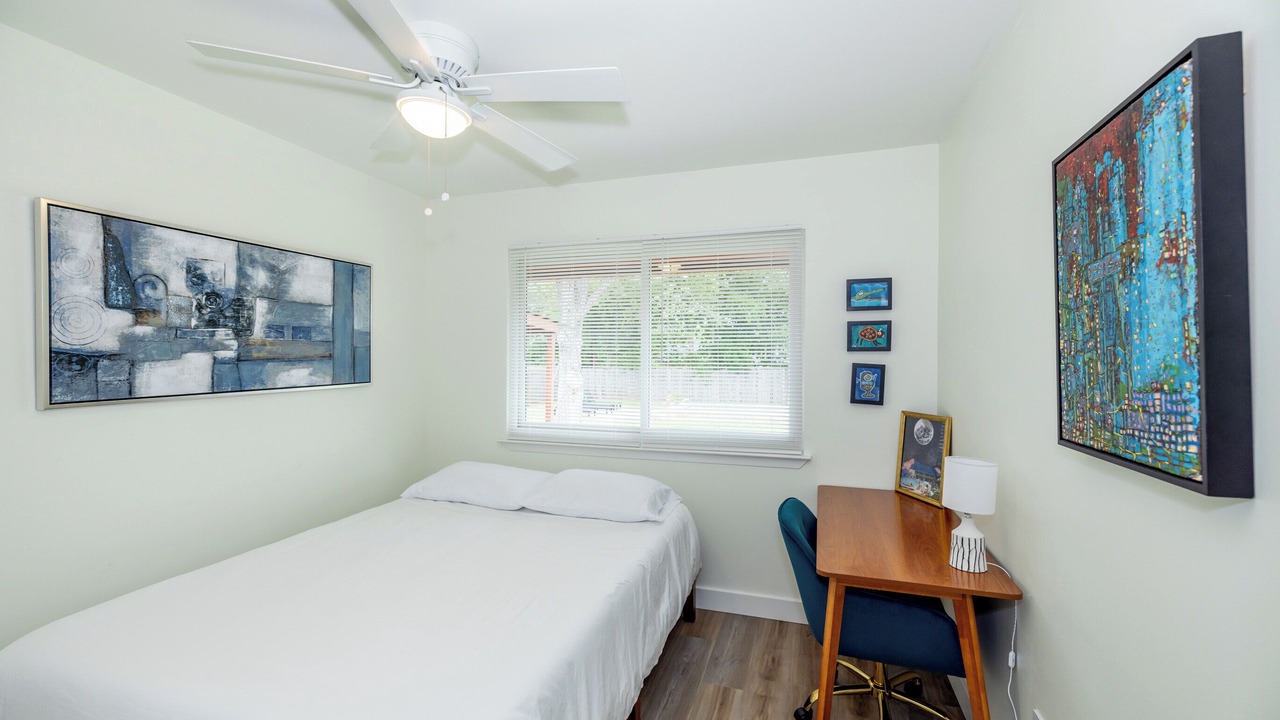 Photo of Bedroom in McNeil