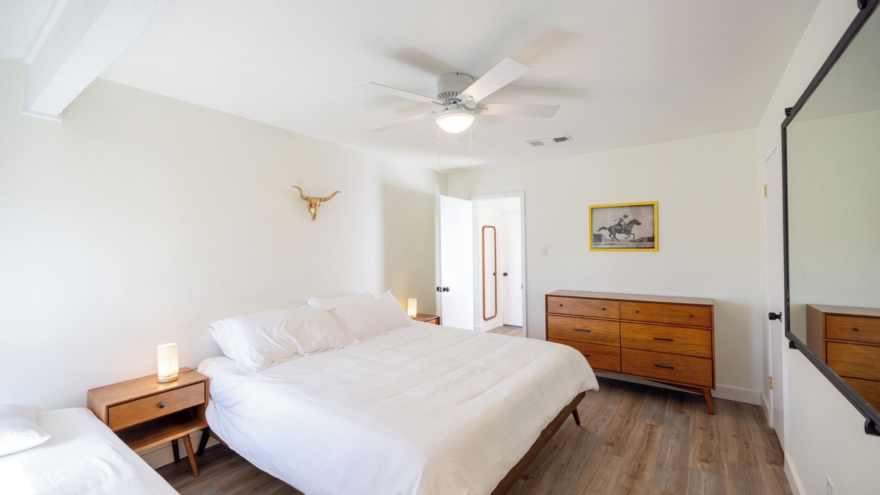 Photo of Bedroom in McNeil