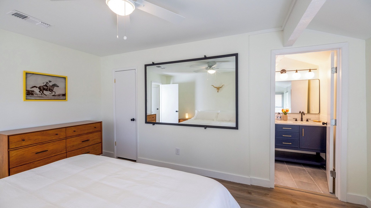 Photo of Bedroom in McNeil