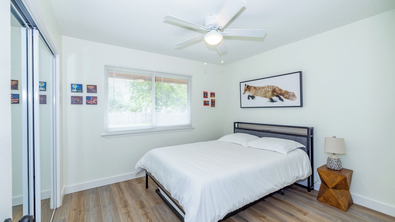 Photo of Bedroom in McNeil