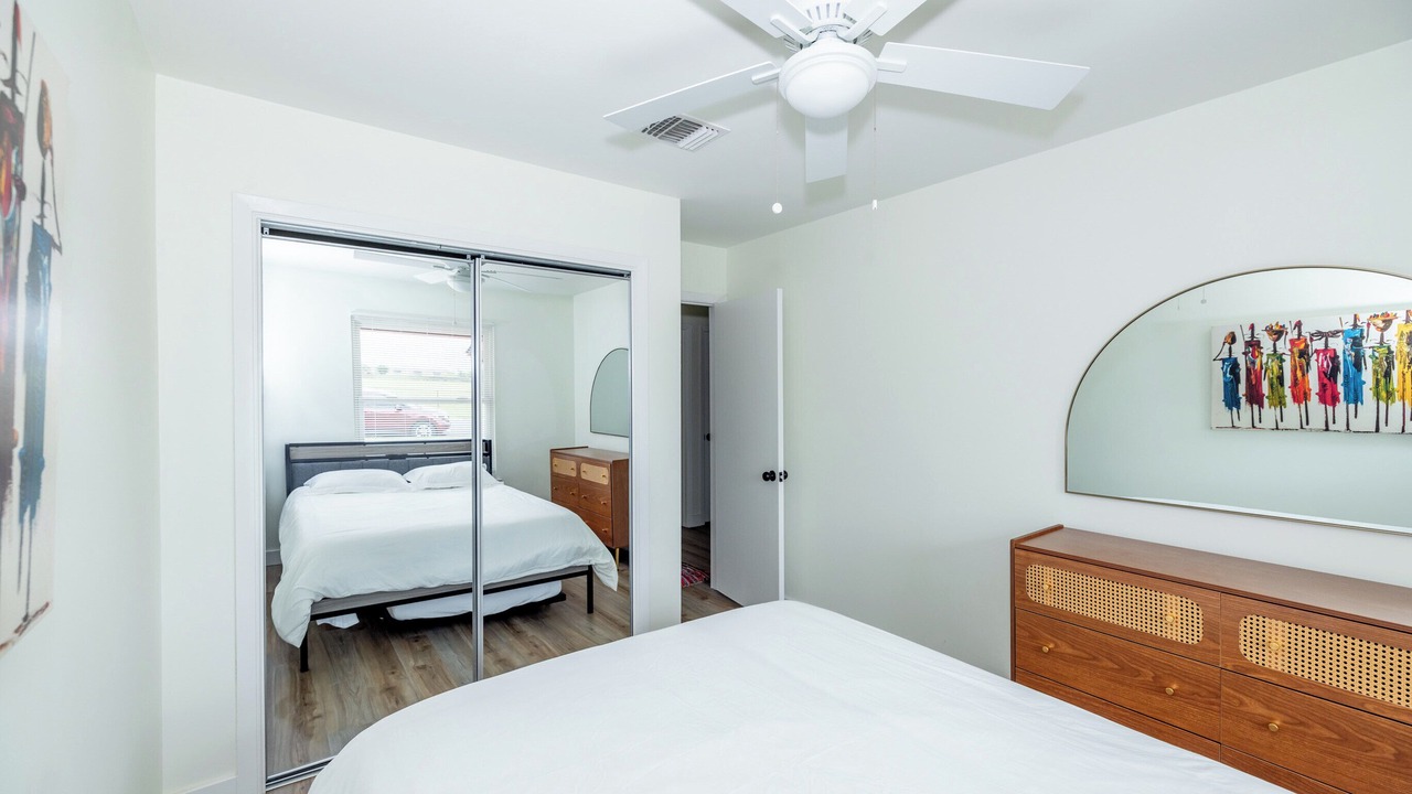 Photo of Bedroom in McNeil