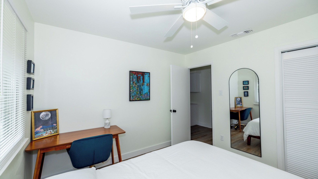 Photo of Bedroom in McNeil