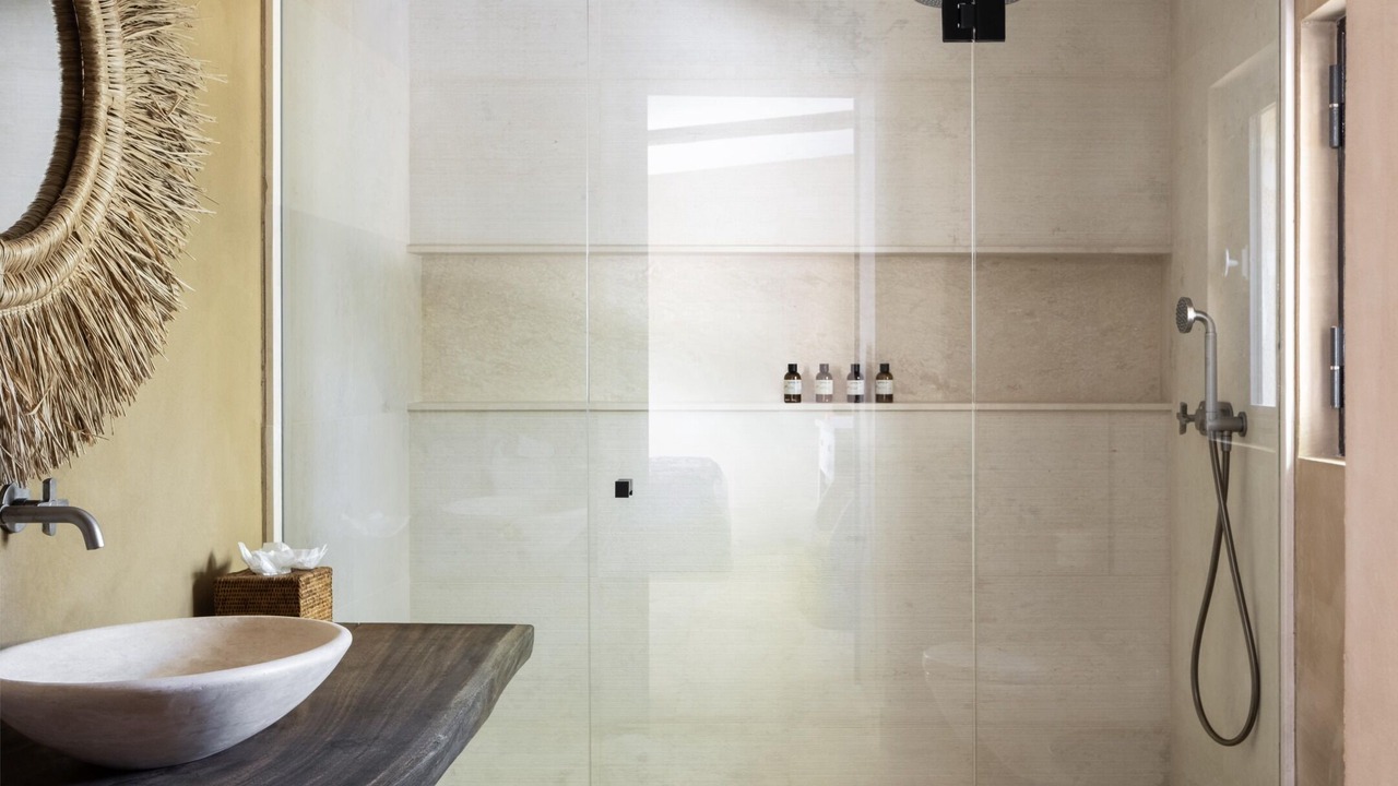 Photo of Bathroom in Les Baux-de-Provence