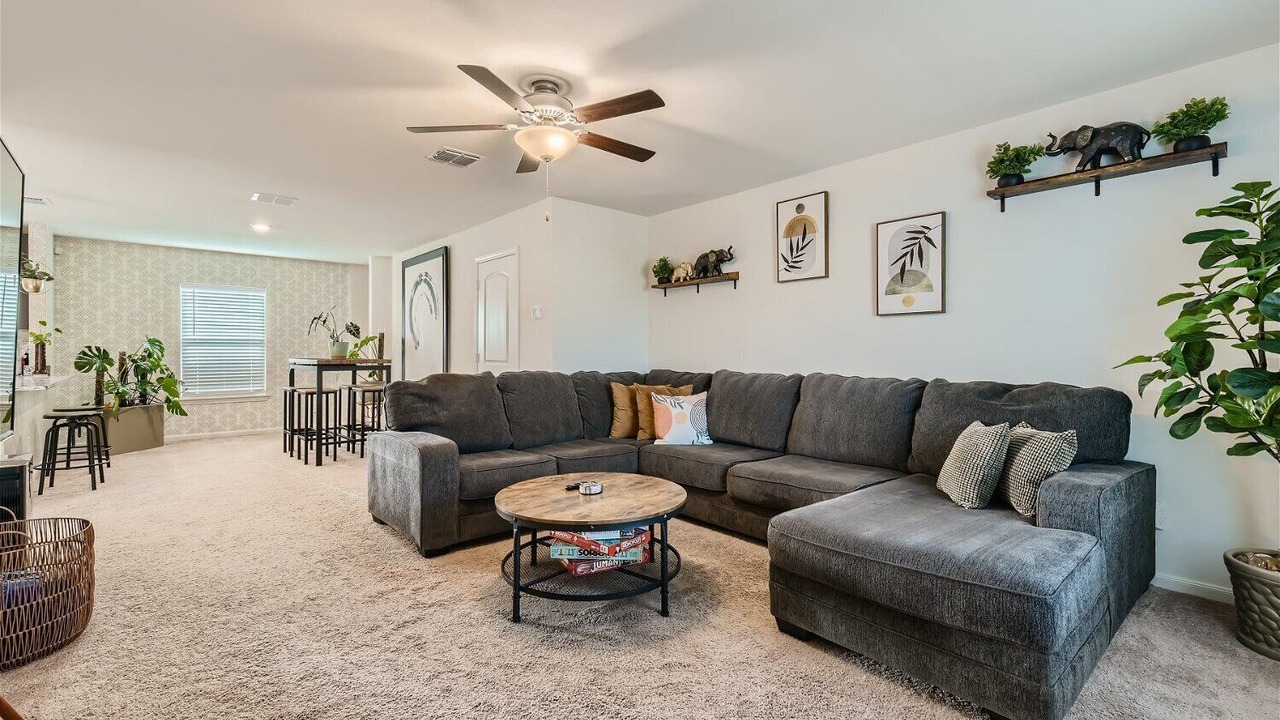 Photo of Livingroom in Medina Valley