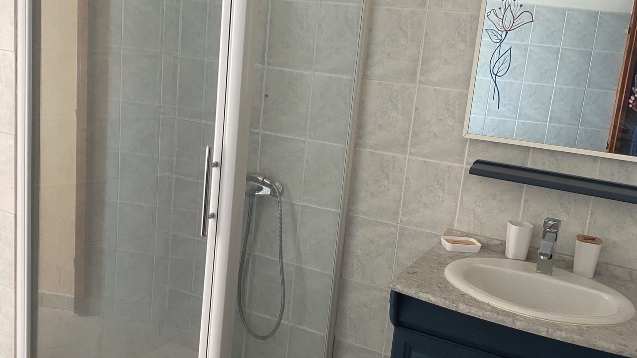 Photo of Bathroom in Ribes