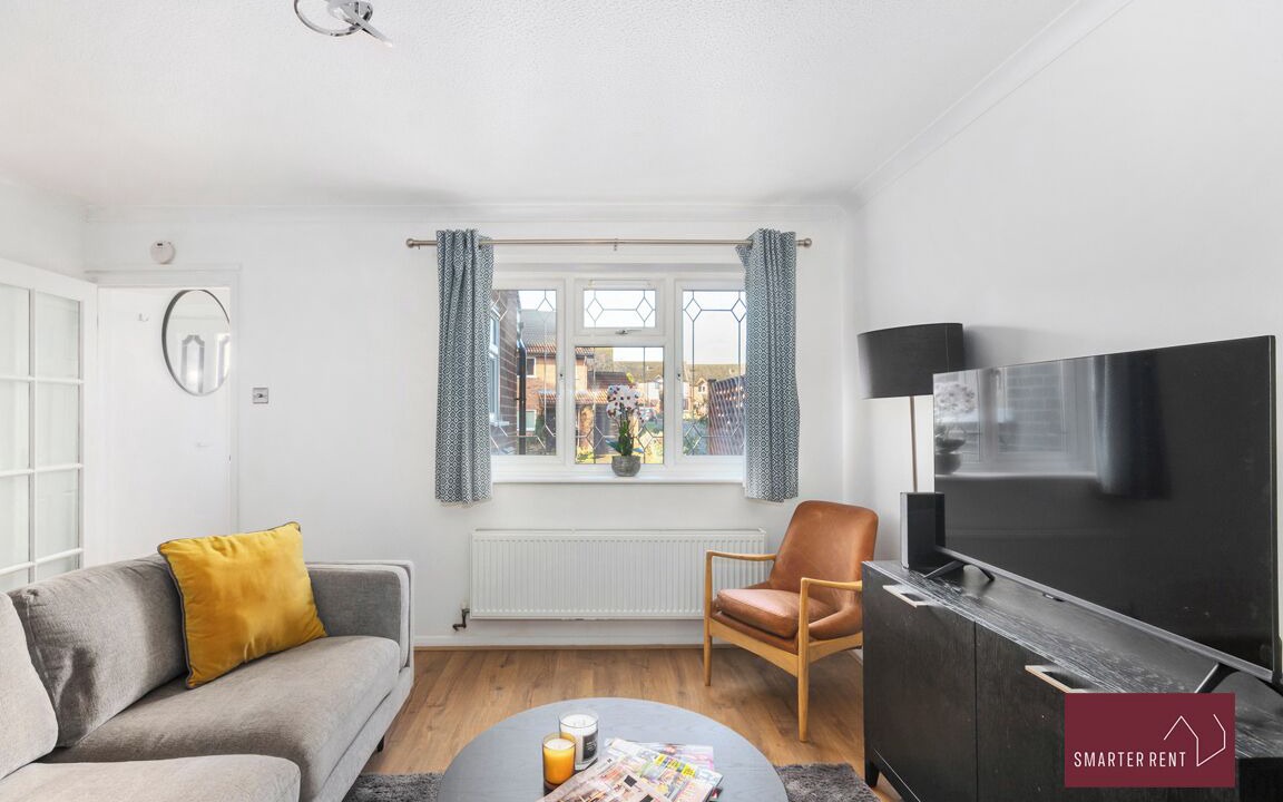 Photo of Livingroom in Guildford