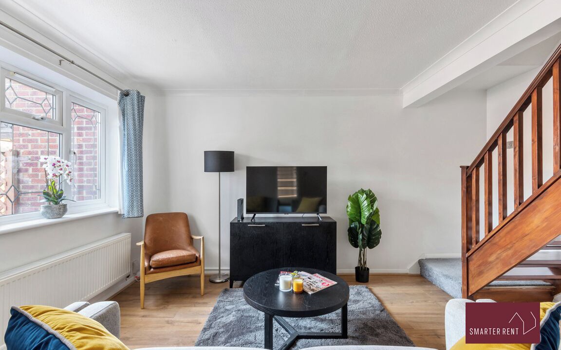 Photo of Livingroom in Guildford