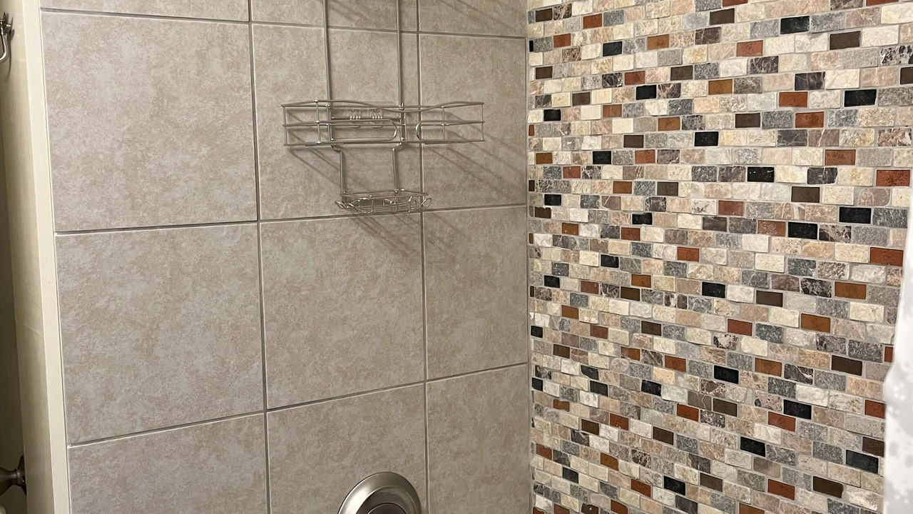 Photo of Bathroom in Highlands - Perkins