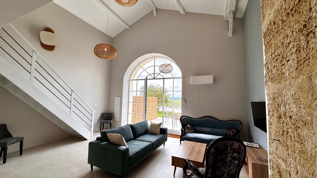 Photo of Livingroom in Saint-Sulpice-de-Faleyrens