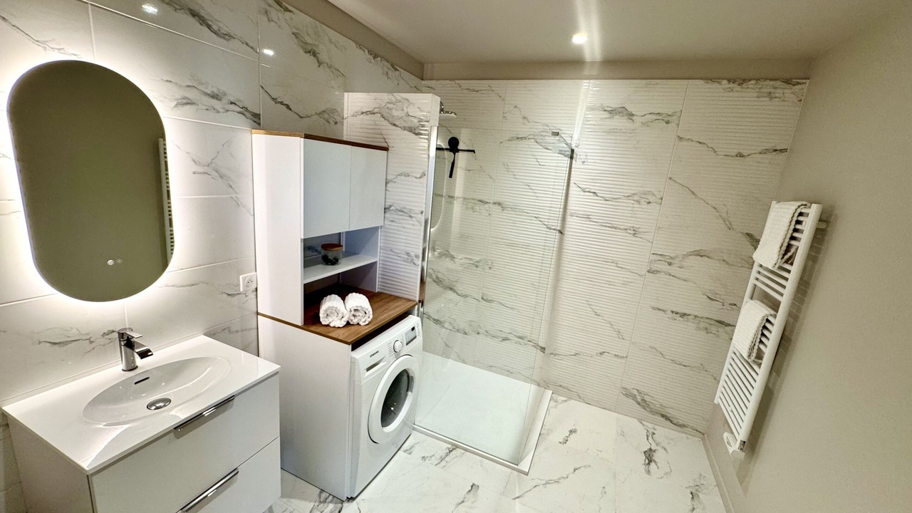 Photo of Bathroom in Saint-Sulpice-de-Faleyrens